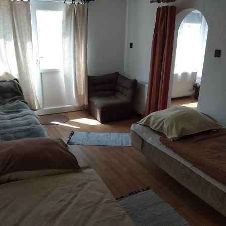 Amira Apartman Balatonlelle Bagian luar foto